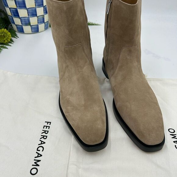 Men’s Salvatore Ferragamo suede Gerald ankle boots size 8.5 EE made in Italy main image 10